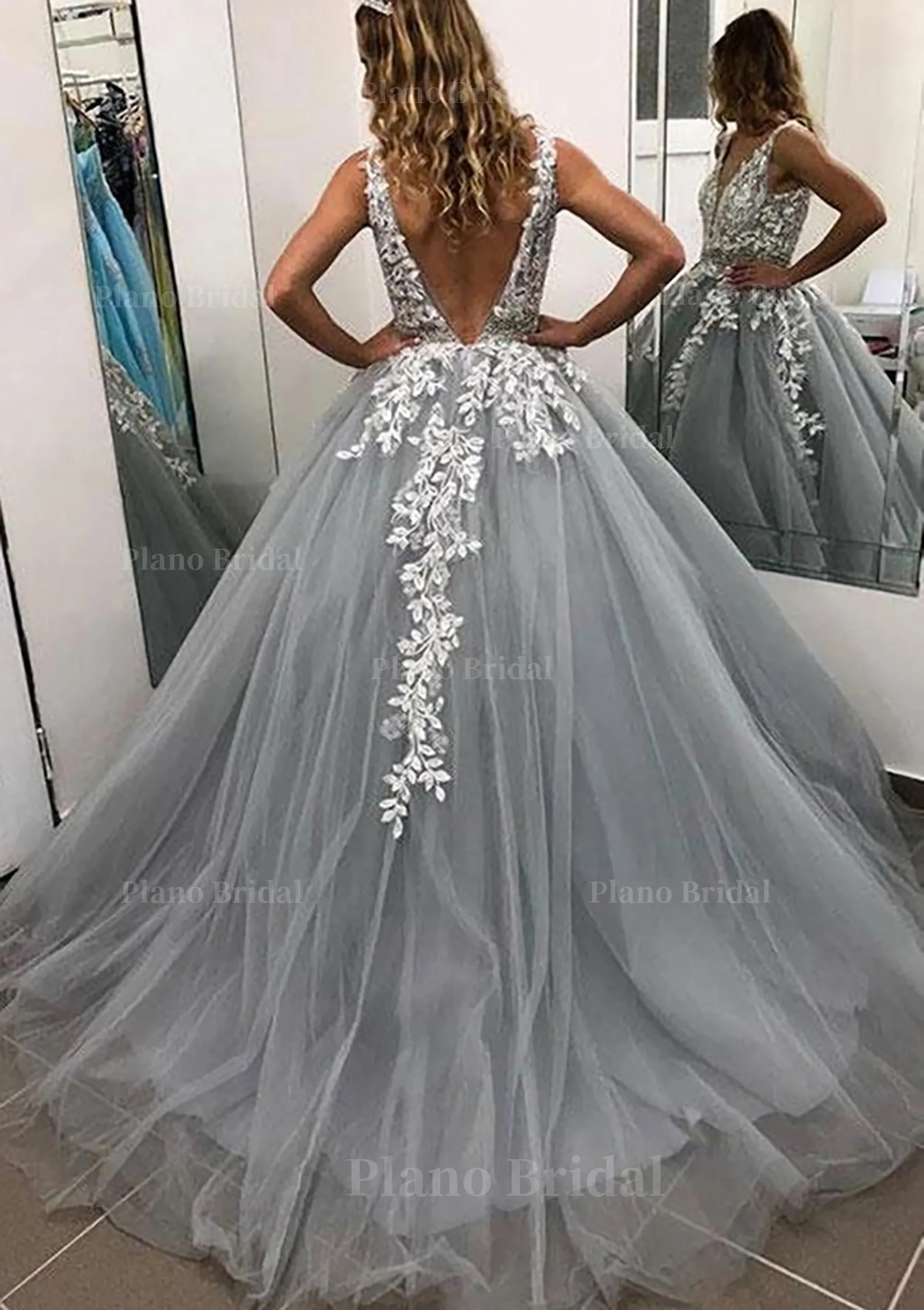 Ball Gown Sleeveless Long/Floor-Length Tulle Prom Dress With Lace Appliqued Beading
