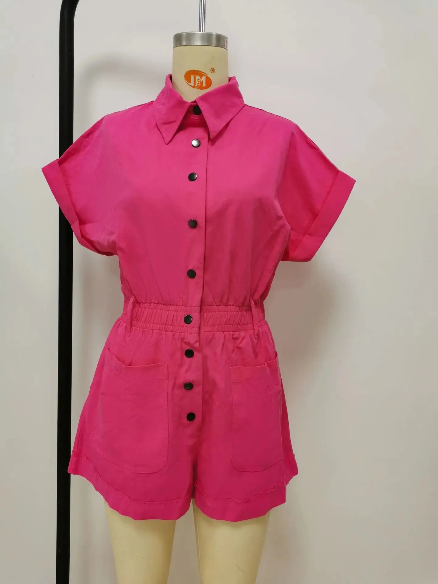 Button-Front Playsuit in Fuchsia - Perfect for Casual Chic