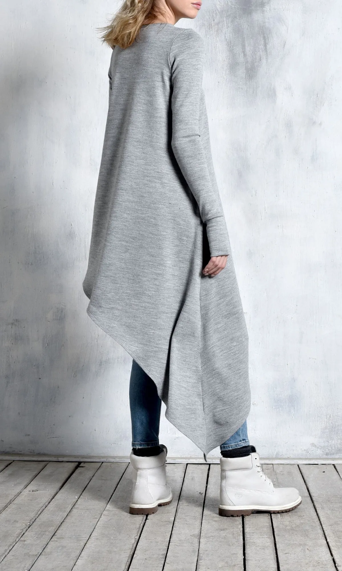 Loose Knitted Tunic with Long Sleeves