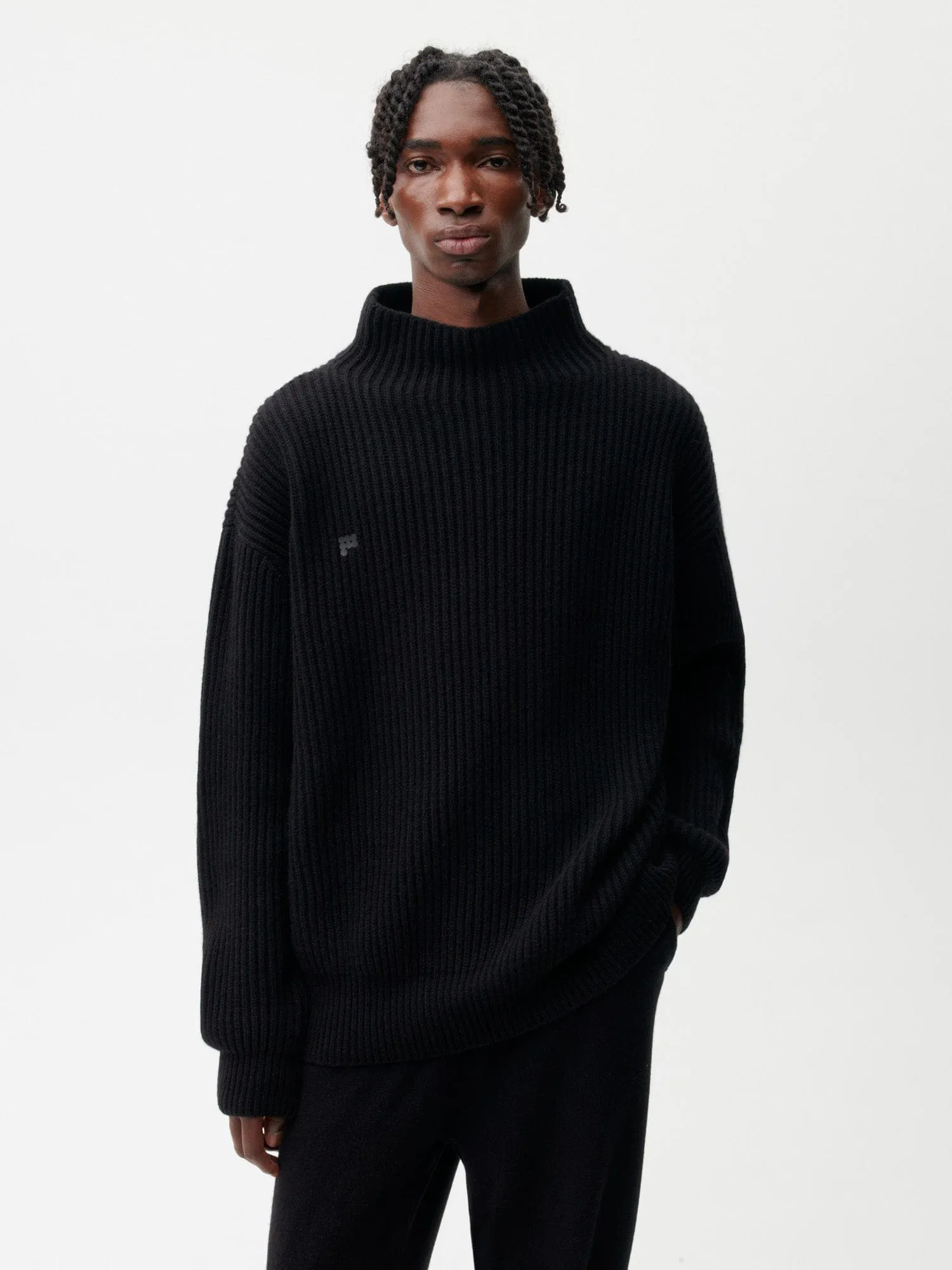 Mens Archive Recycled Cashmere Funnel-Neck Sweater—black