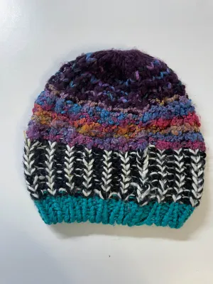 Vintage O'neills crochet beanie in Multicoloured stripe|One size|SKU 4015