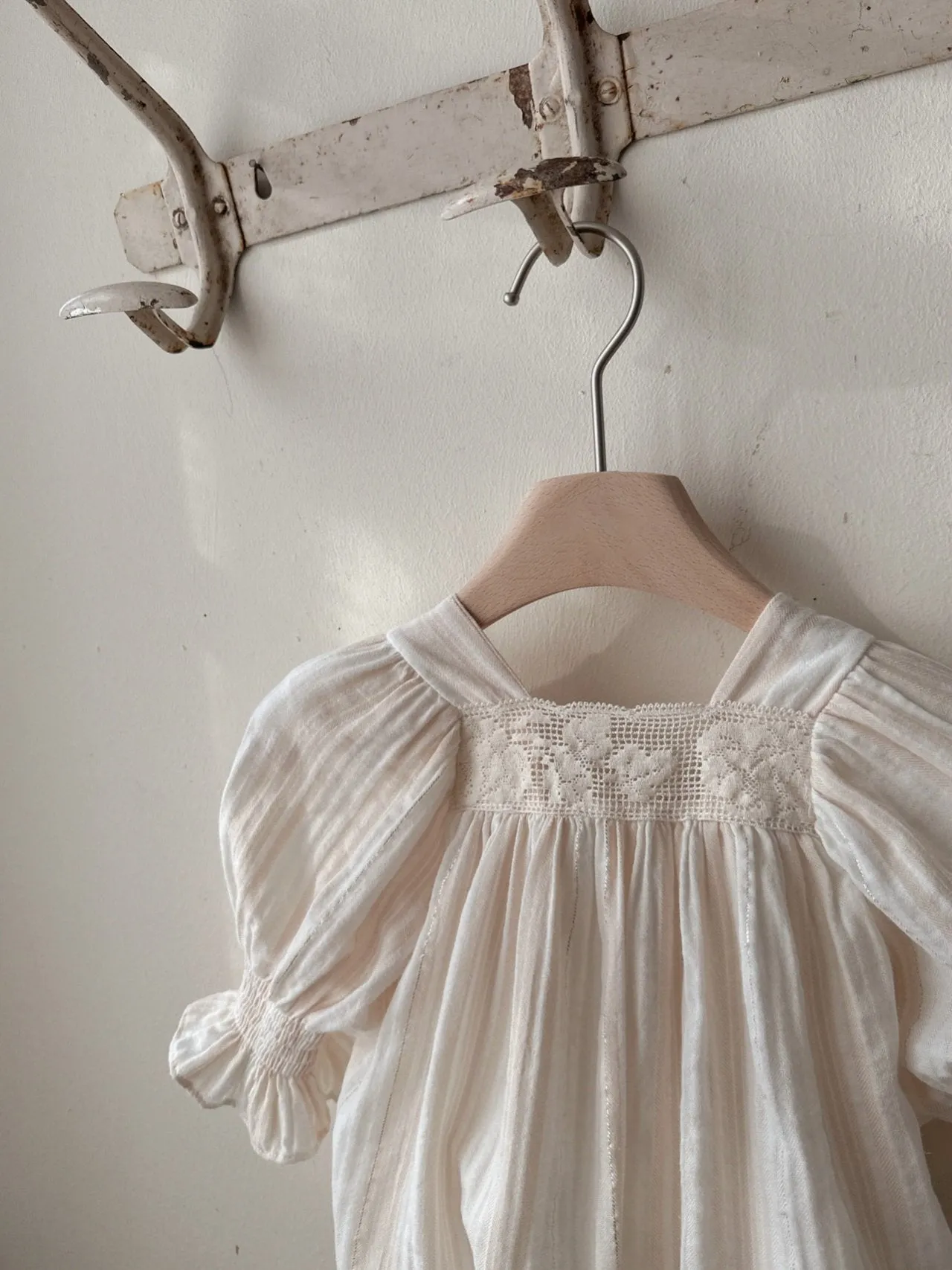 Vintage Puff Sleeve Romper | Cream
