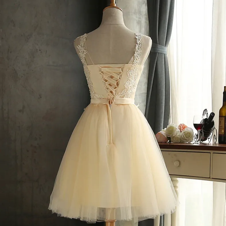 Women's Summer Sleeveless Lace Dress With Ruffles